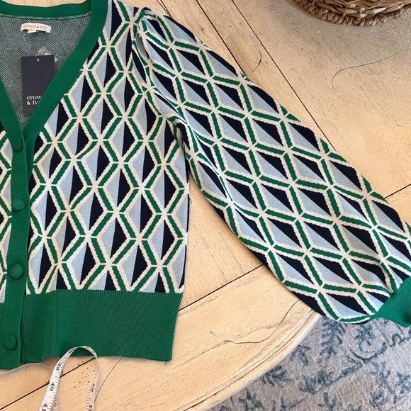 NWT crown & ivy Green, Navy, White Geometric Knit Cardigan - Picture 2 of 9